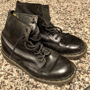 DOC MARTENS Vintage Made in England Leather Combat Boots